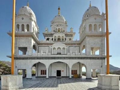 Gurudwara-Sahib-Pushkar